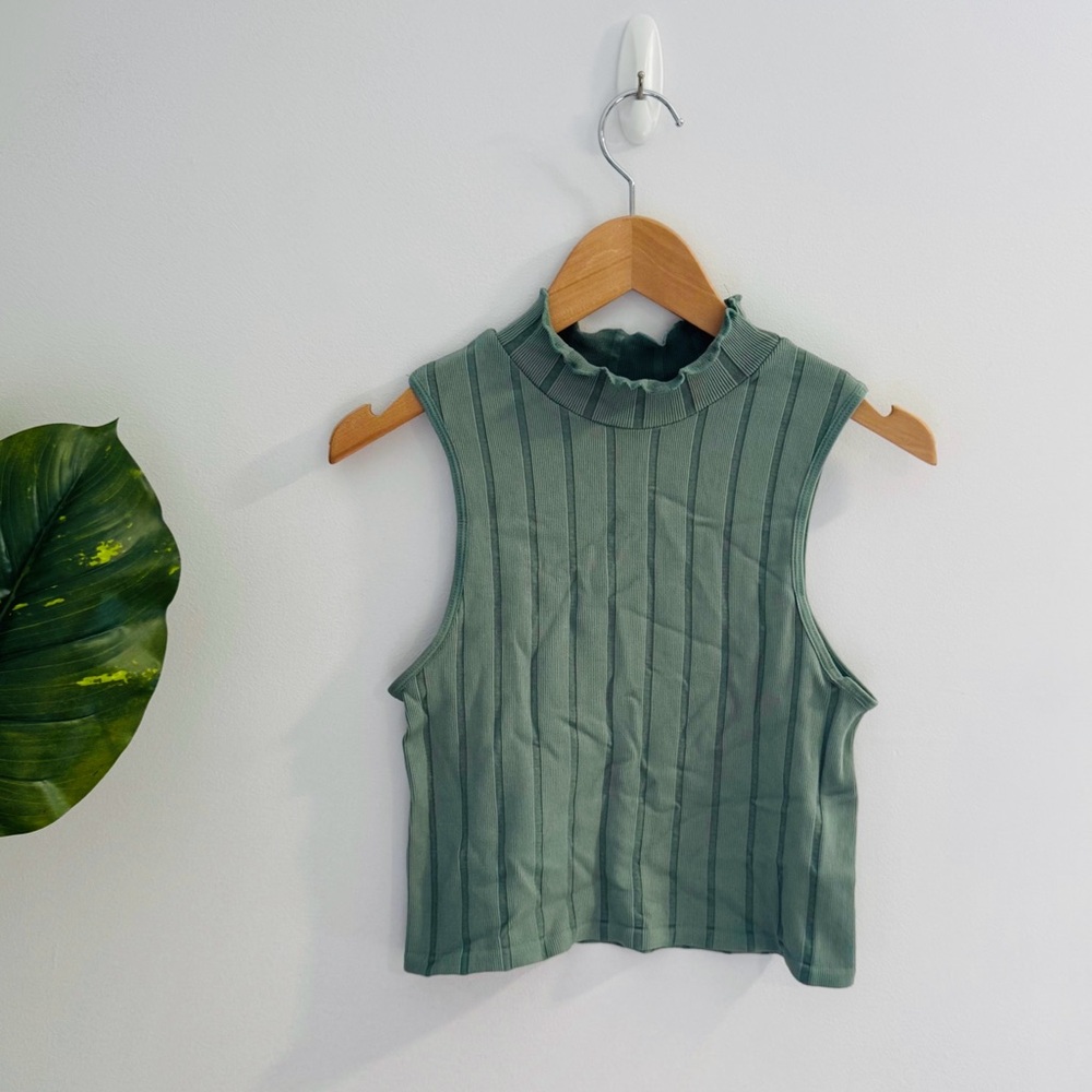 POOF NEW YORK | Sage Green Ribbed Sleeveless Mock Neck Top Size Small